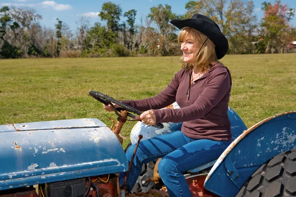 Mature Beauty Driving Tractor — Stock Photo, Image