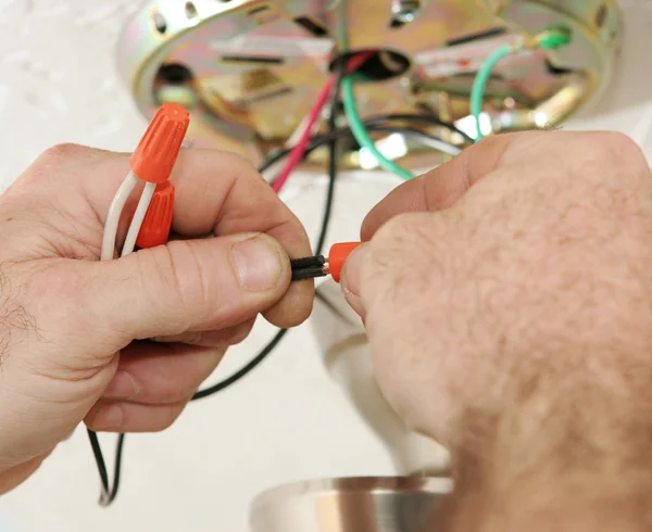 Electrician Connecting Wires — Stock Photo, Image