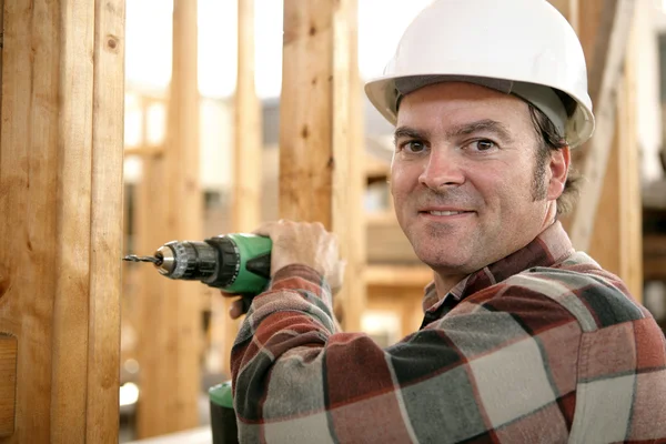 Carpenter vrtání dřevo — Stock fotografie