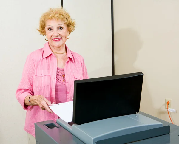 Senior Woman at Polls — Stock Photo, Image
