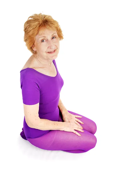 Seniorów Joga - sprawny idealna elastyczne — Zdjęcie stockowe
