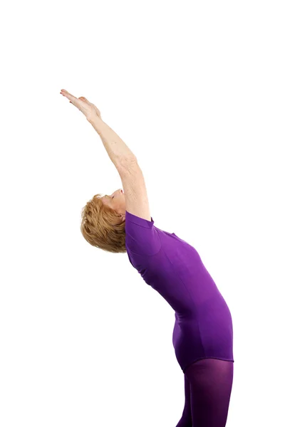 Senior yoga - salute aan zon — Stockfoto