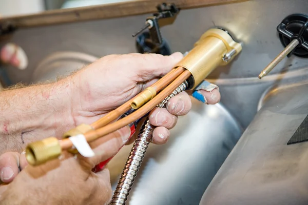 Plumbing - Faucet Installation — Stock Photo, Image