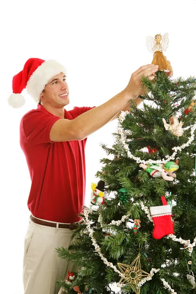 Décorer l'arbre de Noël - Placer l'ange — Photo