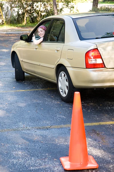Teste de condução adolescente Thumbsup — Fotografia de Stock
