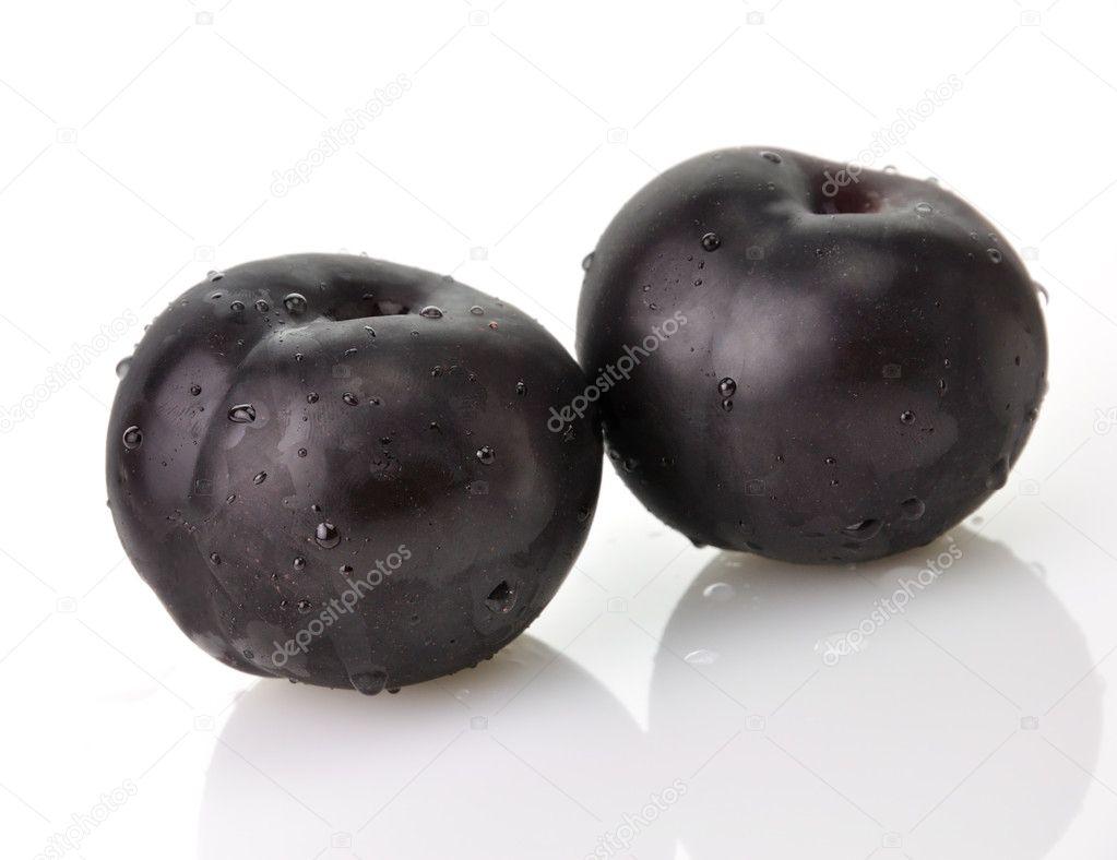 Black plums — Stock Photo 6476509