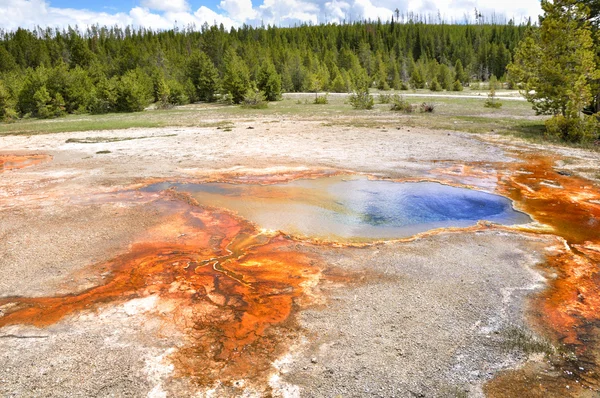 Colorful geyser — Stock Photo, Image