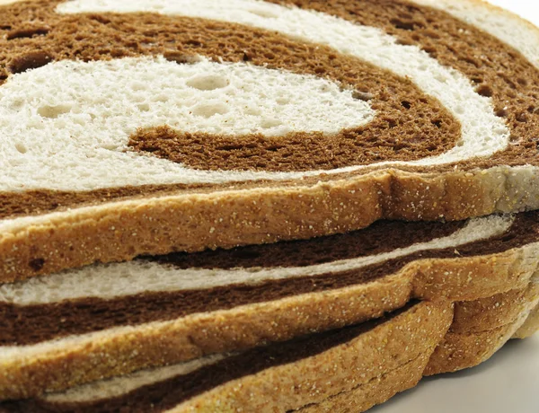 渦巻き模様のライ麦パン — ストック写真