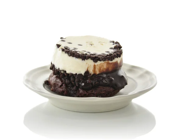 Fudge brownie met ijs — Stockfoto
