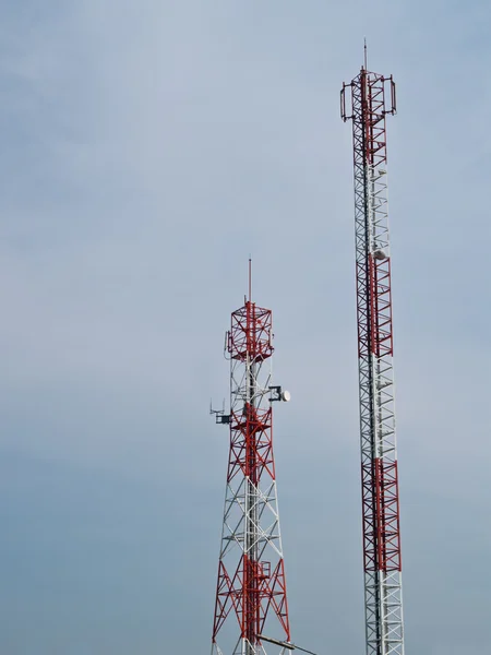 Mobiltelefon meddelande repeater antenn tower — 图库照片