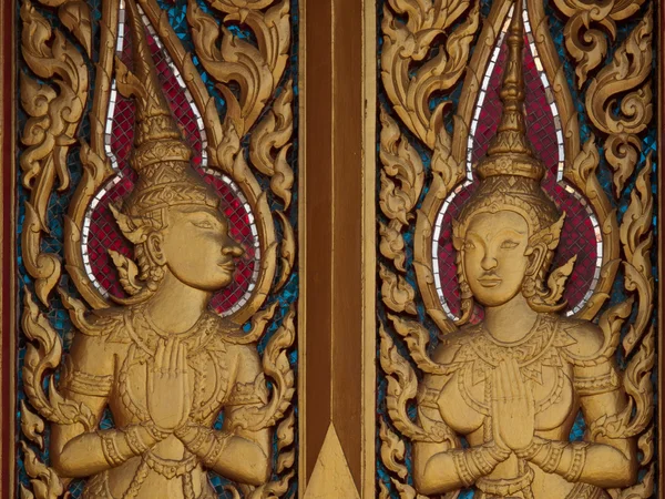 寺院のドアの装飾 — ストック写真