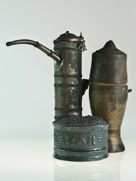 Opium box, murbruk och mångsidig box, tillverkad av silver — Stockfoto