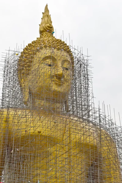 Reconstruction of gold buddha — Stock Photo, Image