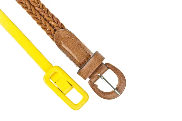 Cinturón de color marrón y amarillo sobre fondo blanco — Foto de Stock