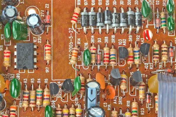 Il circuito stampato con componenti elettronici macro backg — Foto Stock