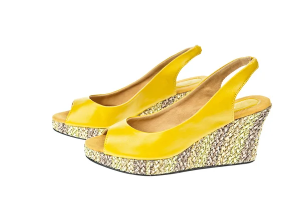 黄色的鞋子，妇女的平台 — 图库照片