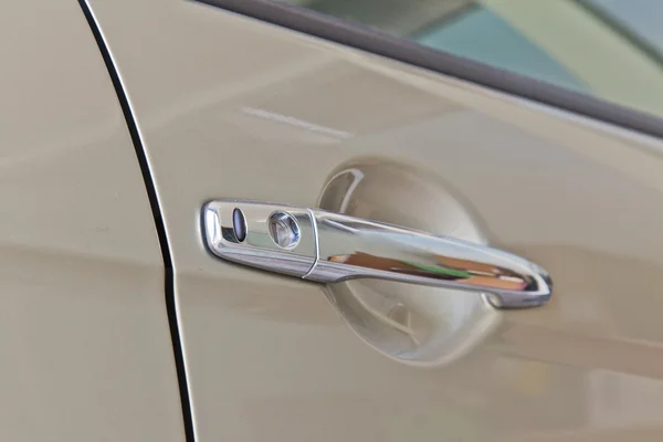 Drzwi samochodu - szczegóły luksusowego samochodu — Zdjęcie stockowe