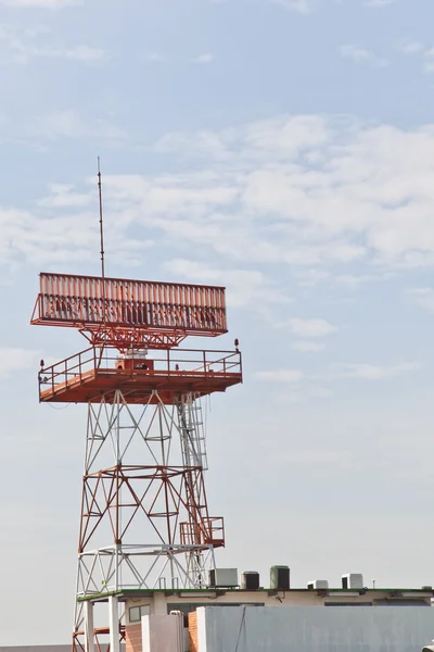 Radar, satelitarną w niebo rano — Zdjęcie stockowe