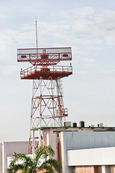 Radar, satelitarną w niebo rano — Zdjęcie stockowe