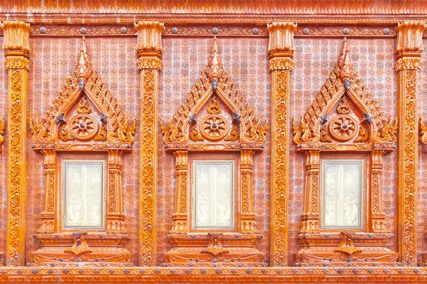 Fenêtre sur fond de carreaux vitrés, temple Thaïlande — Photo
