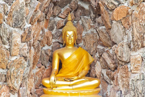Buda, mağaranın içinde Tayland tapınak — Stok fotoğraf