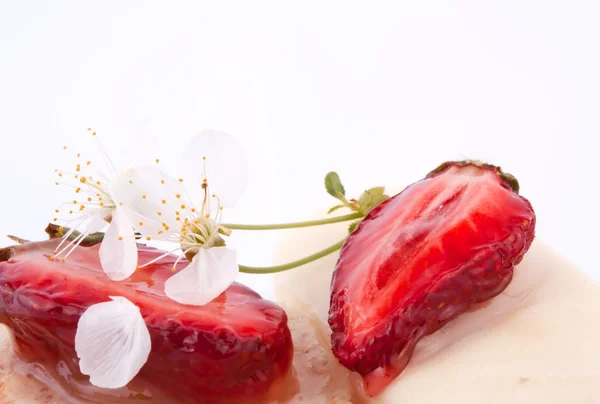 Strawberries on desserts — Stock Photo, Image