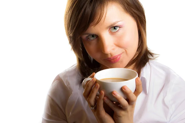 Frau mit Tasse Kaffee mit Wilk — Stockfoto