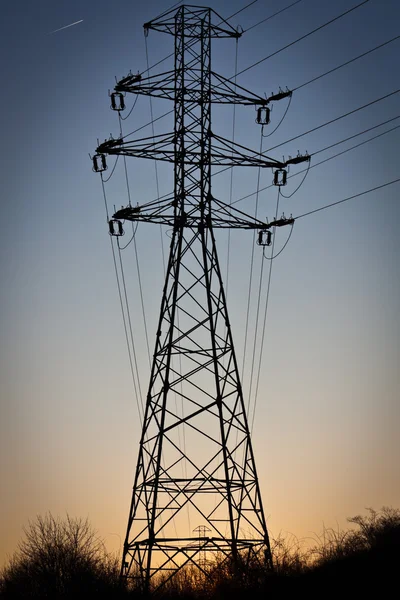 Linee elettriche al tramonto — Foto Stock