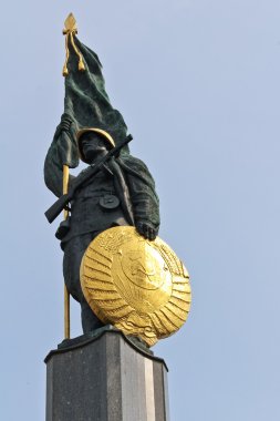 Soviet soldier monument clipart