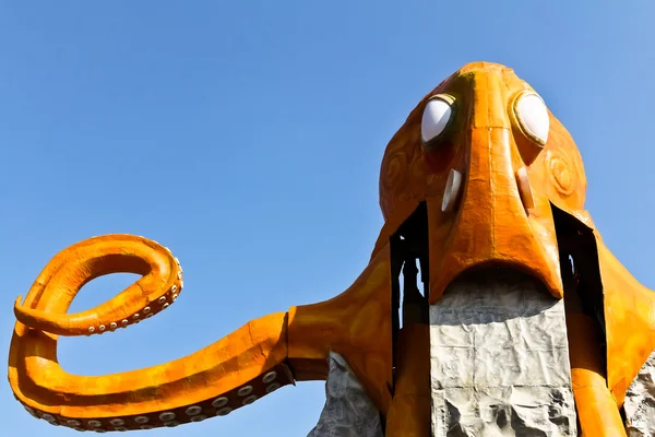 Orange octopus ride — Stockfoto