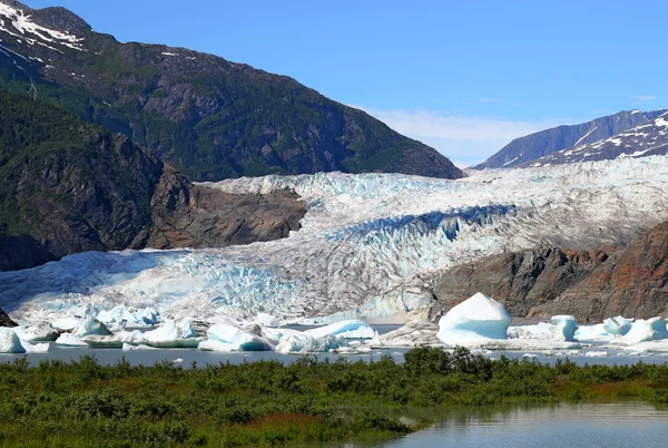 Mendenhall-glaciären i sommar — Stockfoto