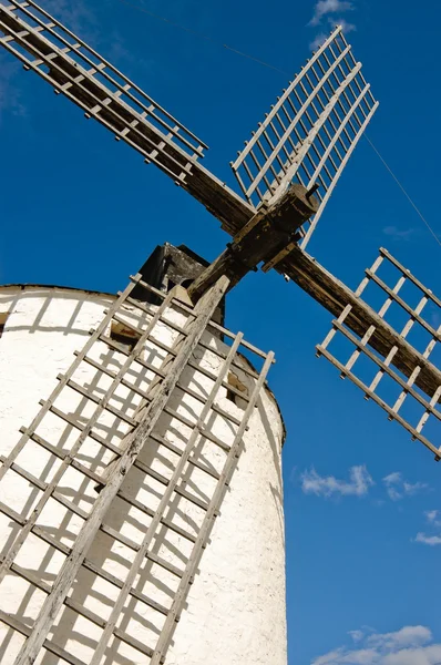 Středověká větrný mlýn — Stock fotografie