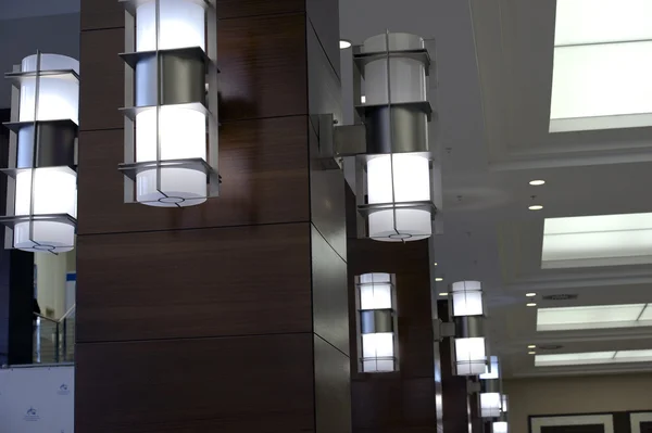 Три современных металлических лампы — стоковое фото