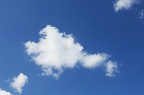Cloud on a blue sky — Stock Photo, Image