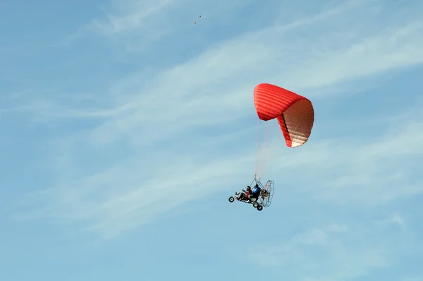 Moto 滑翔伞 — 图库照片