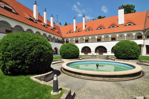 Замок Topolcianky, Словаччина — стокове фото