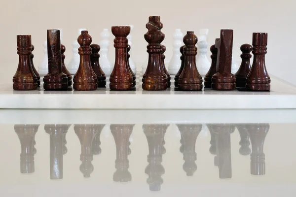 나무 보드 체스 조각 — 스톡 사진