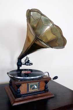 Vintage gramophone clipart