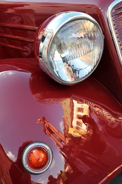 Eski vintage klasik otomobil — Stok fotoğraf
