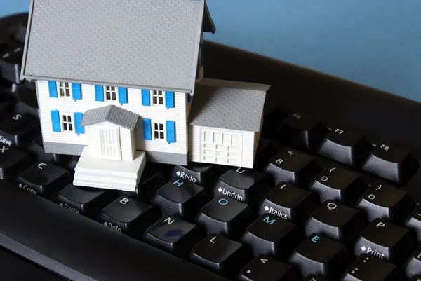 Концепція будинку клавіатури — стокове фото