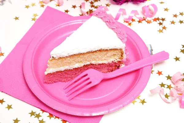 Pezzo di torta di compleanno — Foto Stock