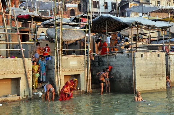 Indio en Holy Varanasi — Foto de Stock
