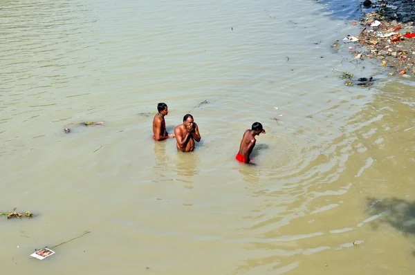Tarde de higiene india en Calcuta —  Fotos de Stock