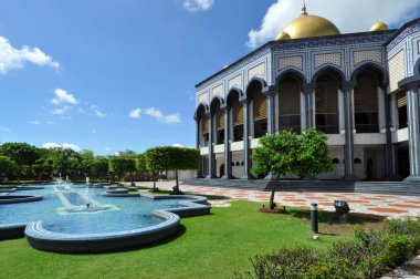 Brunei Camii