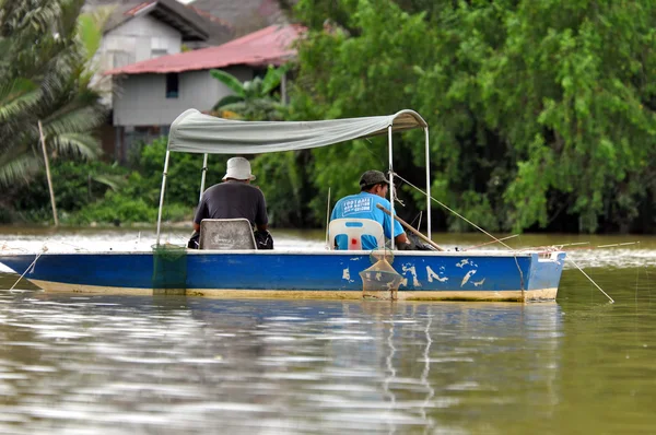 Balıkçılar Nehri üzerinde — Stok fotoğraf
