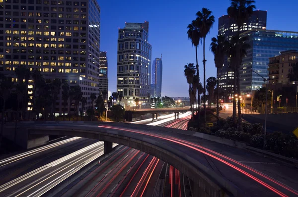Traffic through downtown Los Angeles — Stock Photo, Image