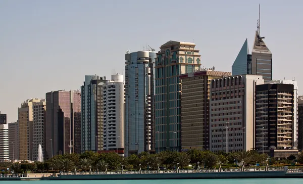 Skyline di Abu Dhabi — Foto Stock