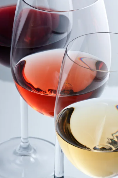 Víno a vinné sklenice — Stock fotografie