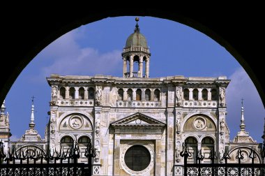 Certosa içinde pavia