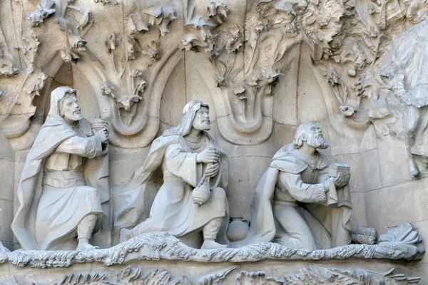 Sagrada familia v Barceloně, Španělsko. detail - magi — Stock fotografie